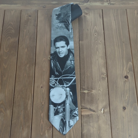 Vintage 1996 Black and White “Elvis-Born to Ride” Tie - Picture 4 of 7